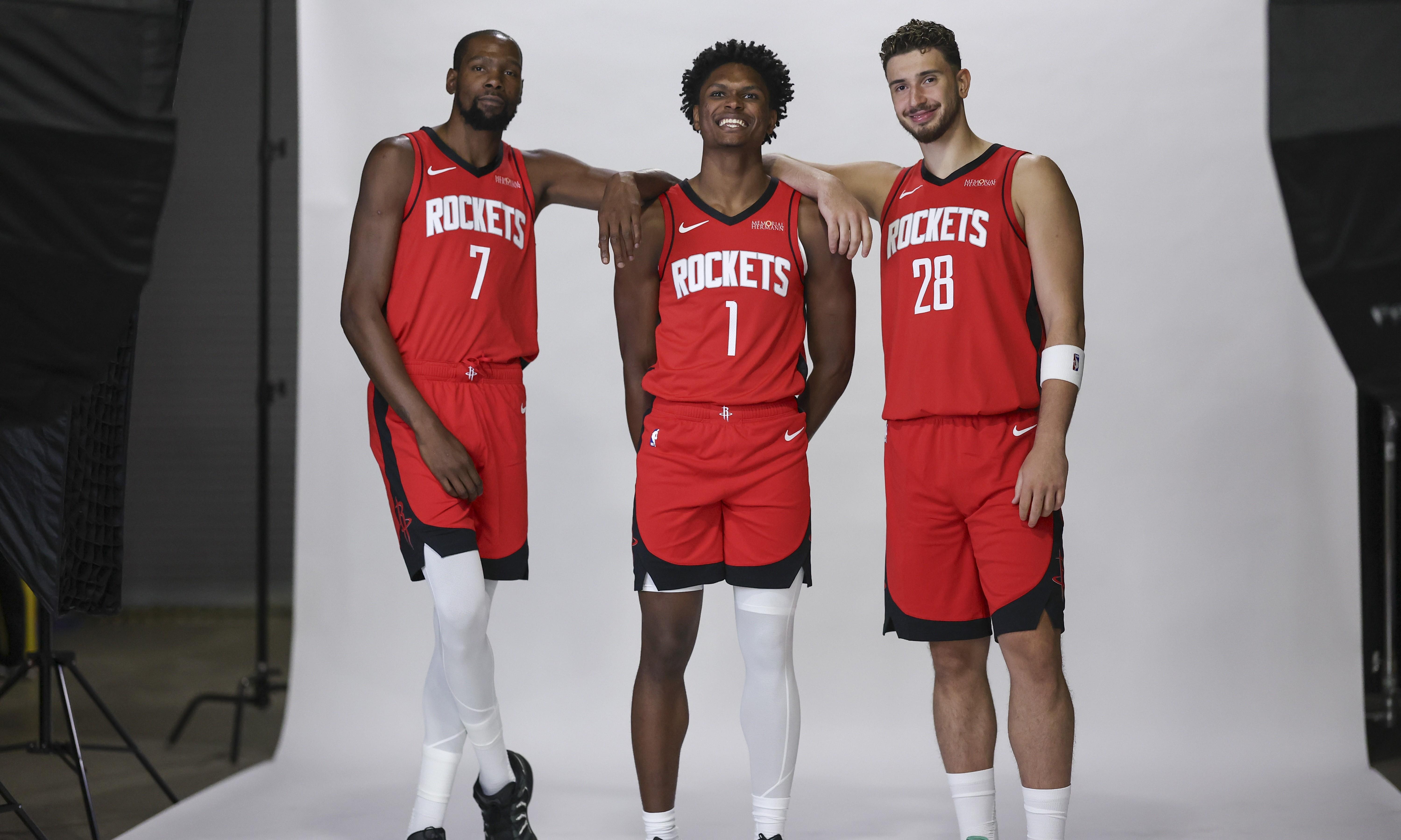 九游体育APP下载-赛地聚焦——NBA总决赛今夜热度飙升；迈阿密热火篮板制胜；更衣室稳定；更衣室氛围转暖的简单介绍
