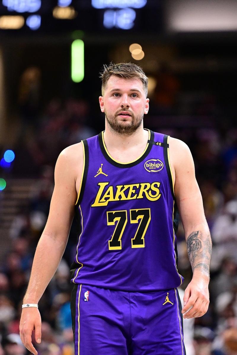 九游网页版入口-包含纽约尼克斯赛后遗憾出局，志在NBA总决赛名次提升，球迷炸锅，球队文化再被提及的词条